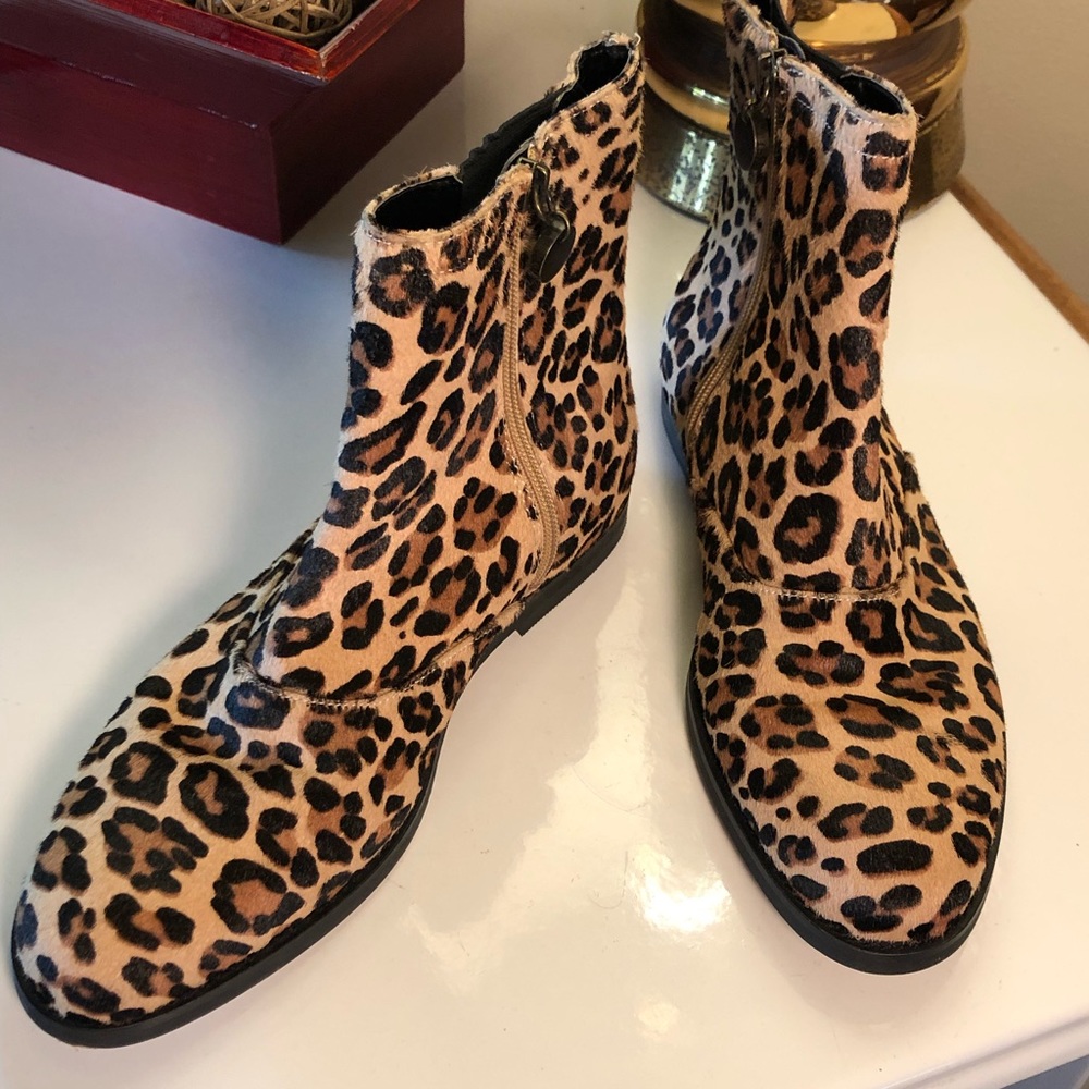NWOT-LOFT Chelsea Bootie Leopard Print